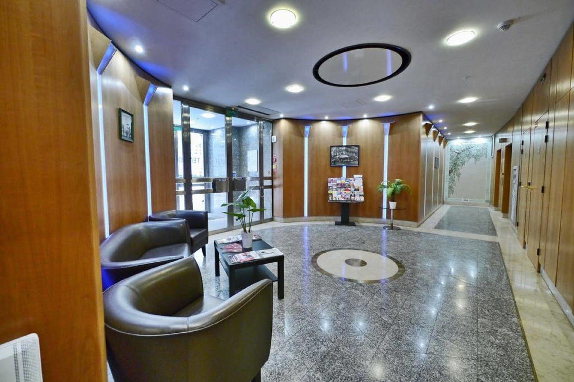 كوربوفوا Tempolodge La Defense المظهر الخارجي الصورة